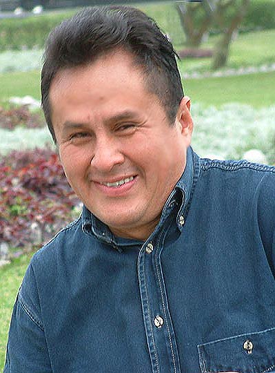 Ceramic Decorative Vase with Hand-Painted Andean Motifs - Andean Braids in Blue