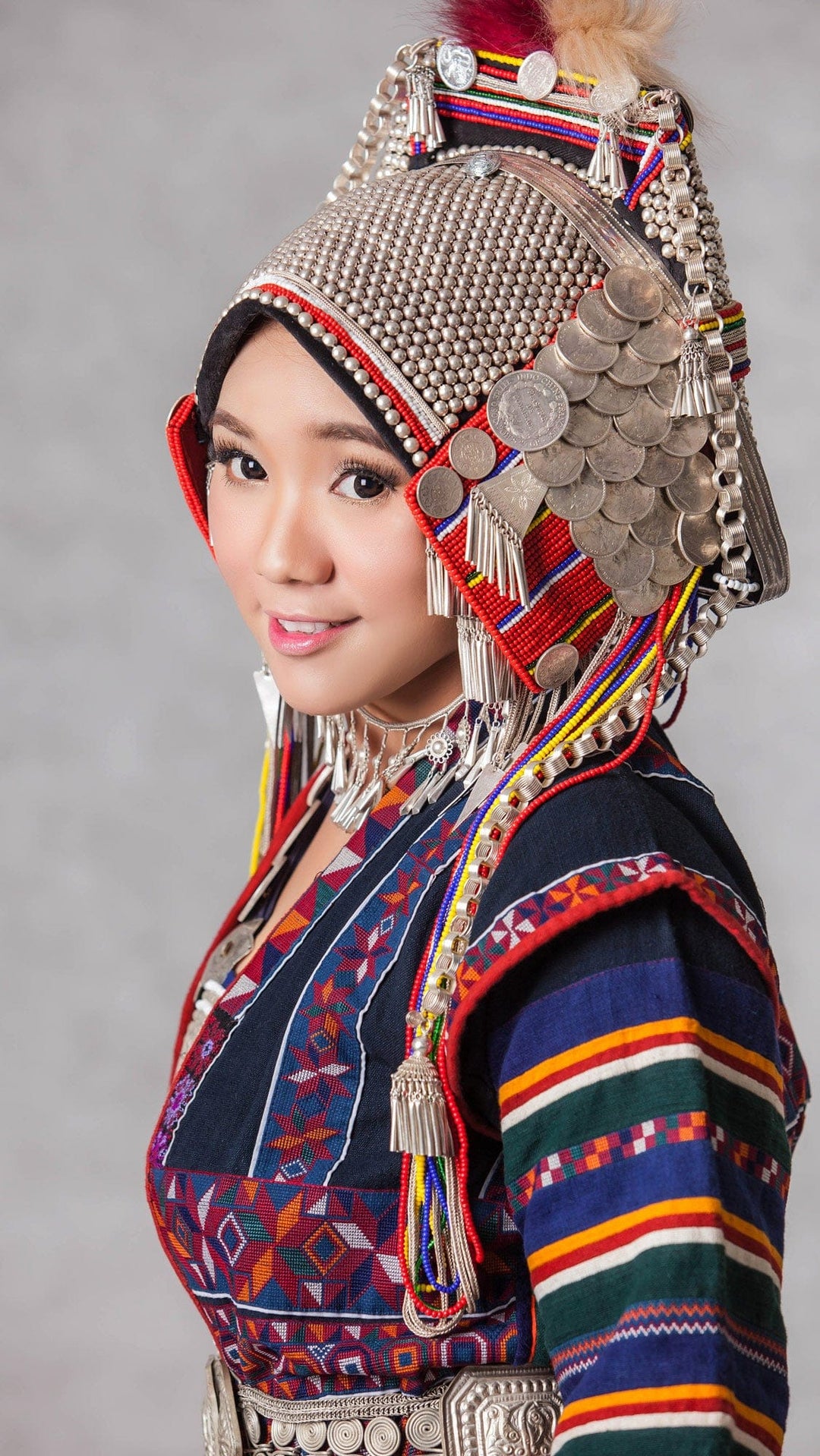 Natural Fiber Hill Tribe Shoulder Bag Woven by Hand - Akha Wonder of Brown