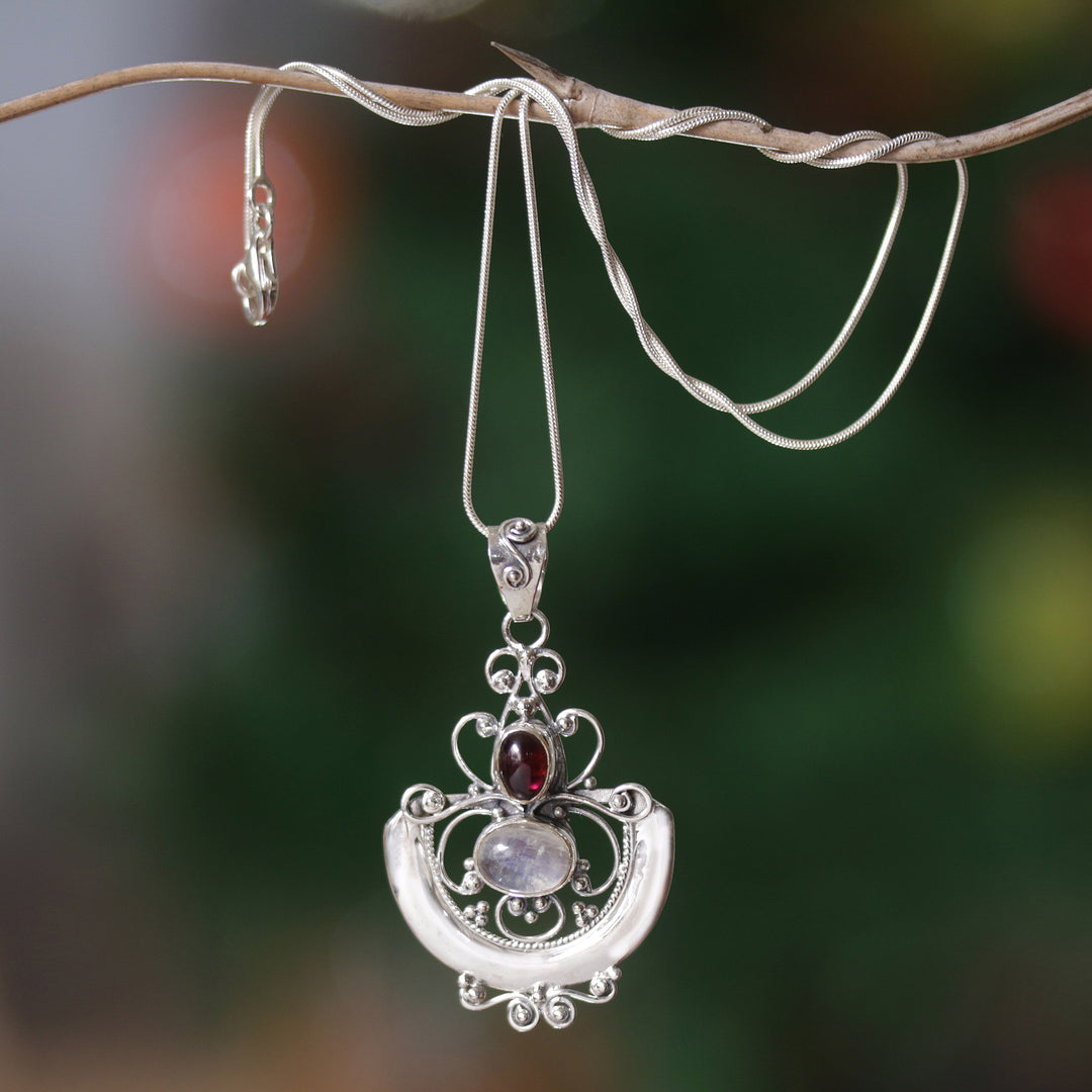 Indonesian Sterling Silver and Rainbow Moonstone Necklace - Arabesque