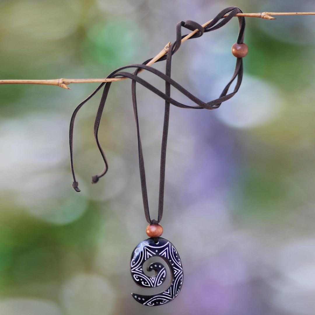 Bone pendant necklace - Spiral Star