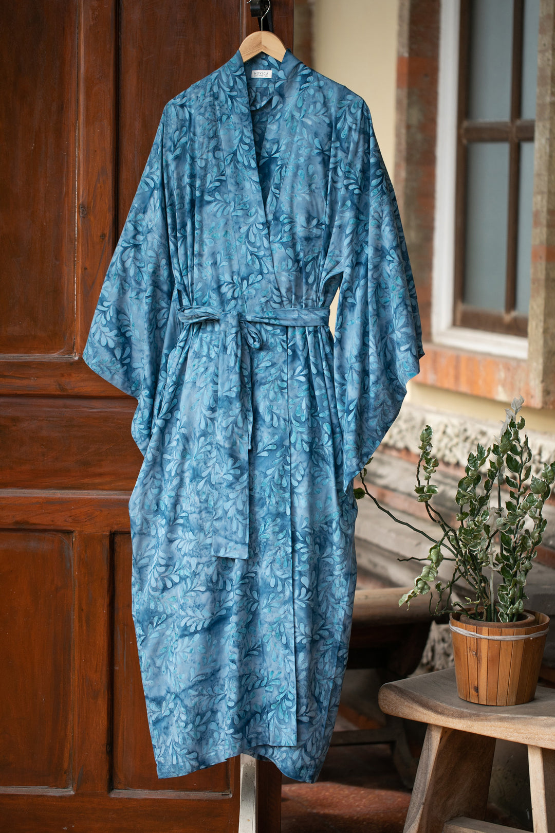 Women's Batik Patterned Robe - Garden of Illusion