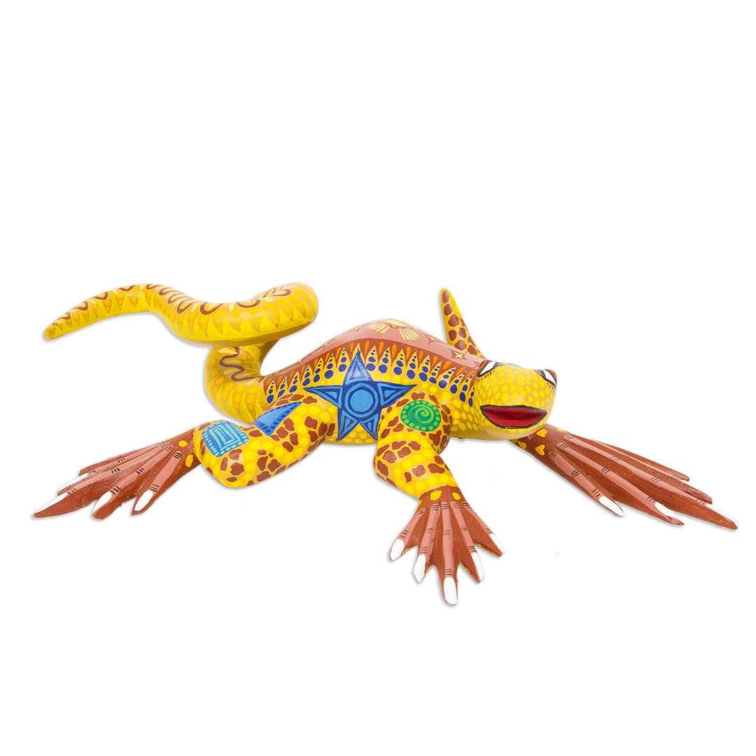 Hand Crafted Mexican Folk Art Yellow Lizard Sculpture - Rainbow Iguana