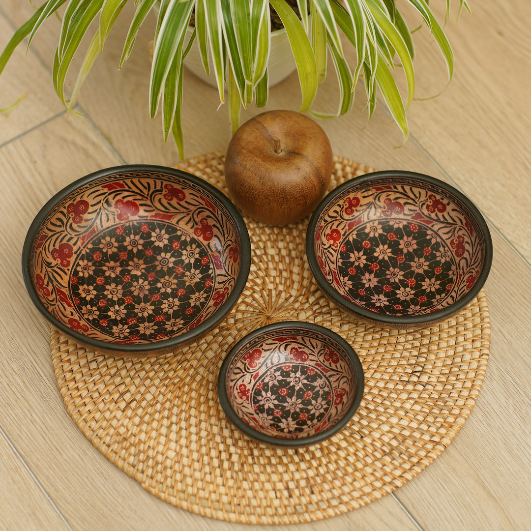 Handmade Indonesian Batik Decorative Bowls (Set of 3) - Jasmine Bud