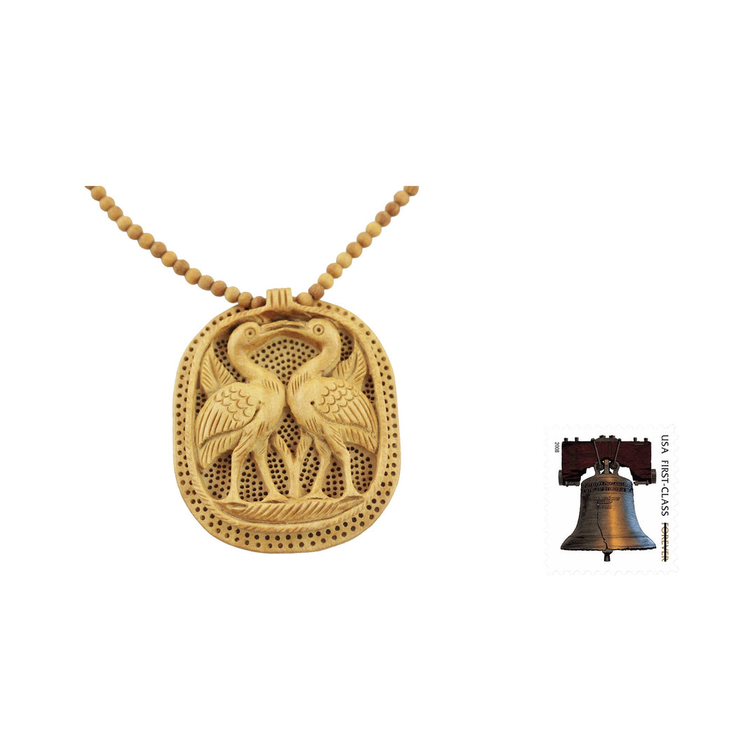 Wood pendant necklace - Swan Kiss