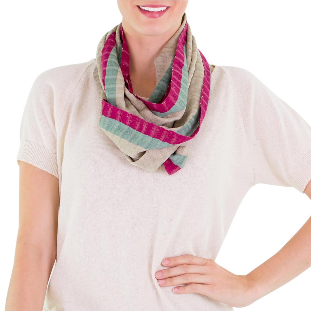 Maroon Comalapa Breeze
