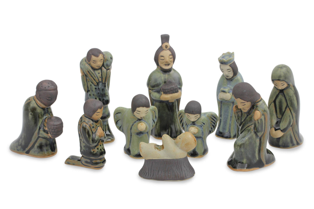 Unique 10-piece Ceramic Nativity Scene - Iridescent Holy Birth