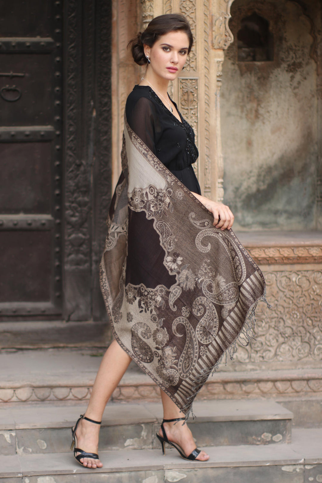 Warm Brown and Beige Wool Jamawar Shawl - Executive Elegance