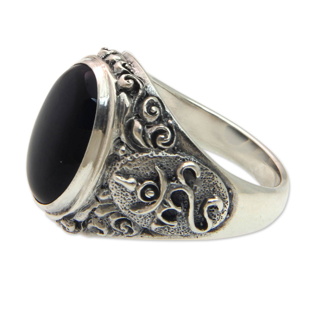 Black Om Kara
