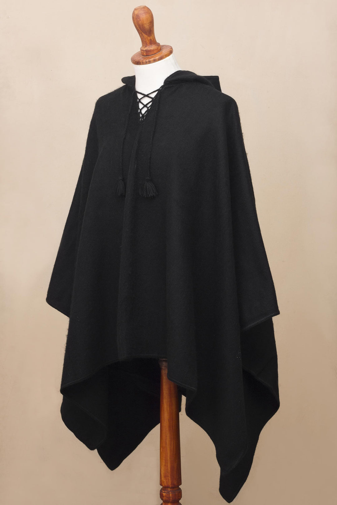 Andean Alpaca Blend Black Men's Poncho with Hood - Ebony