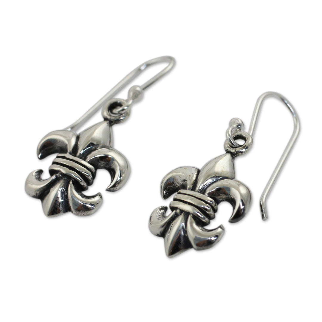 Fleur-de-lis Dangle Earrings Crafted in Sterling 925 Silver - Fleur-de-lis