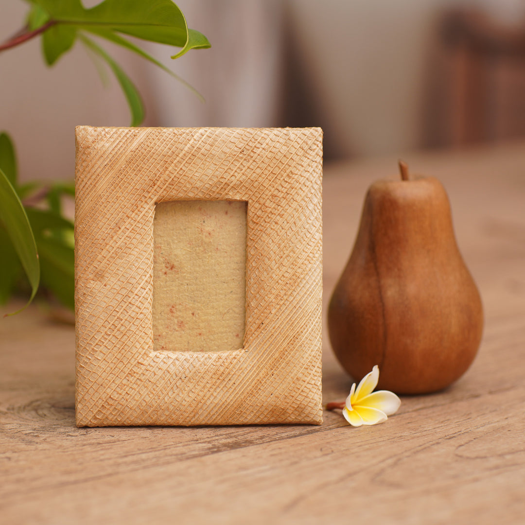 Beige Natural Fiber Handmade Photo Frame for 2x3 Photo - Banana Cream
