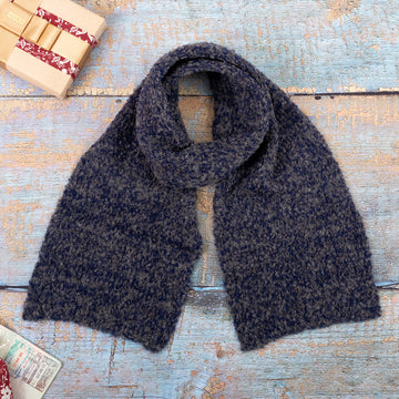 Blue Boucle