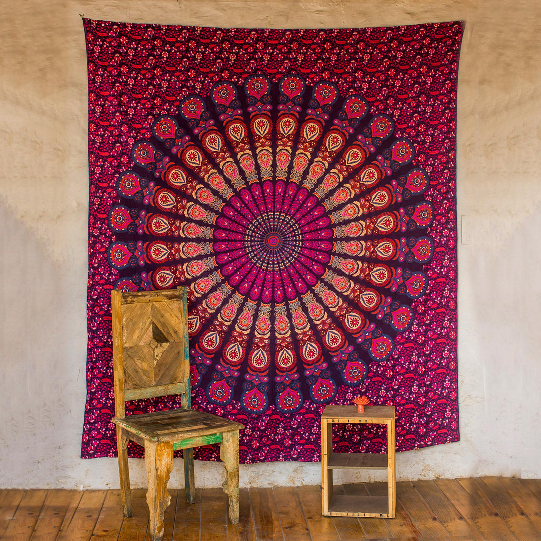 Leafy Mandala in Magenta