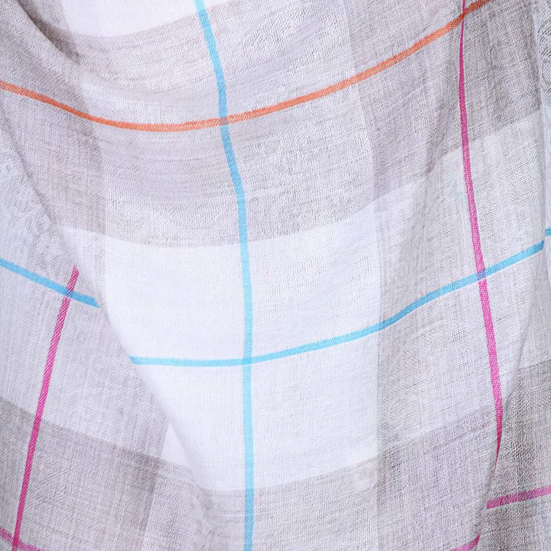 Handmade Indian 100% Wool Shawl in Checked Pattern - Fascinating Checks