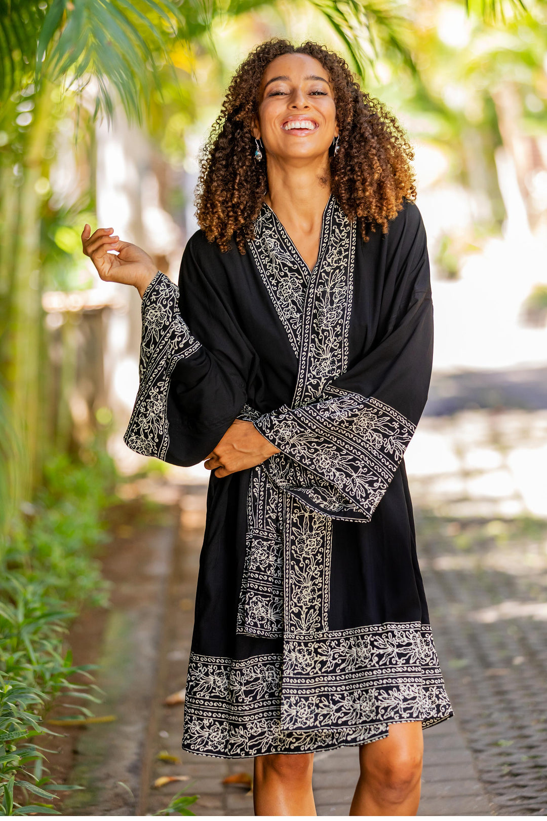 Indonesian Floral Patterned Black and White Short Robe - Midnight Rose