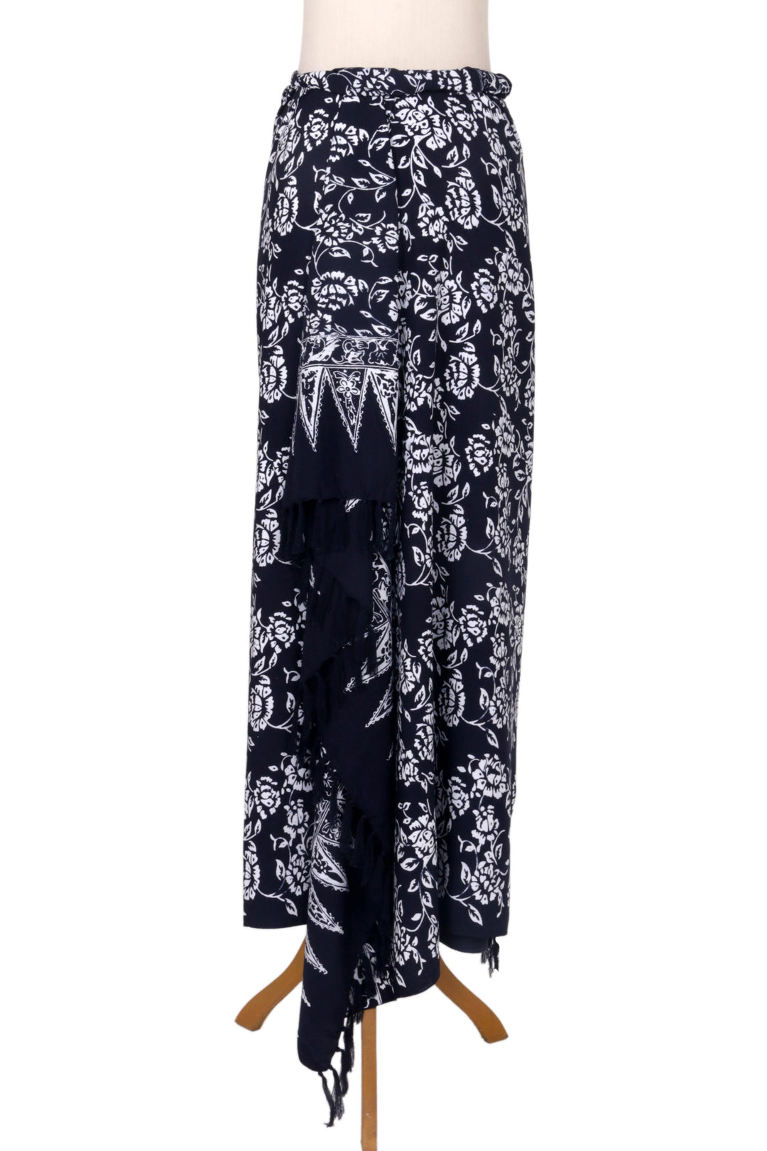 Black and White Rayon Sarong with Floral Batik Motifs - Tropical Garden in Black