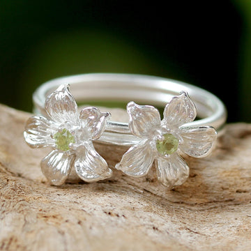 Green Winter Blooms