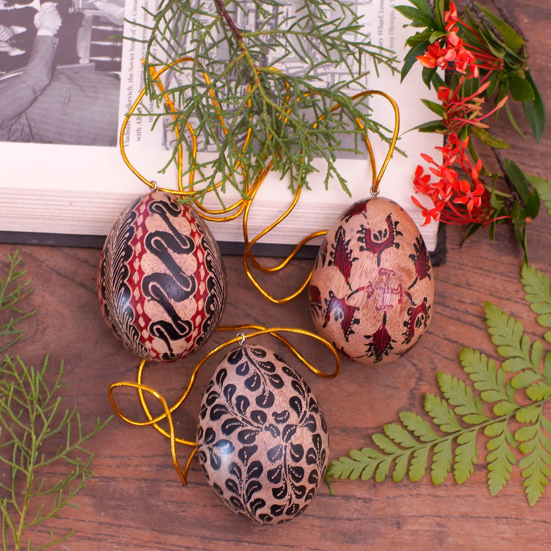 Batik Wood Egg Ornaments (Set of 3) from Indonesia - Parang Eggs