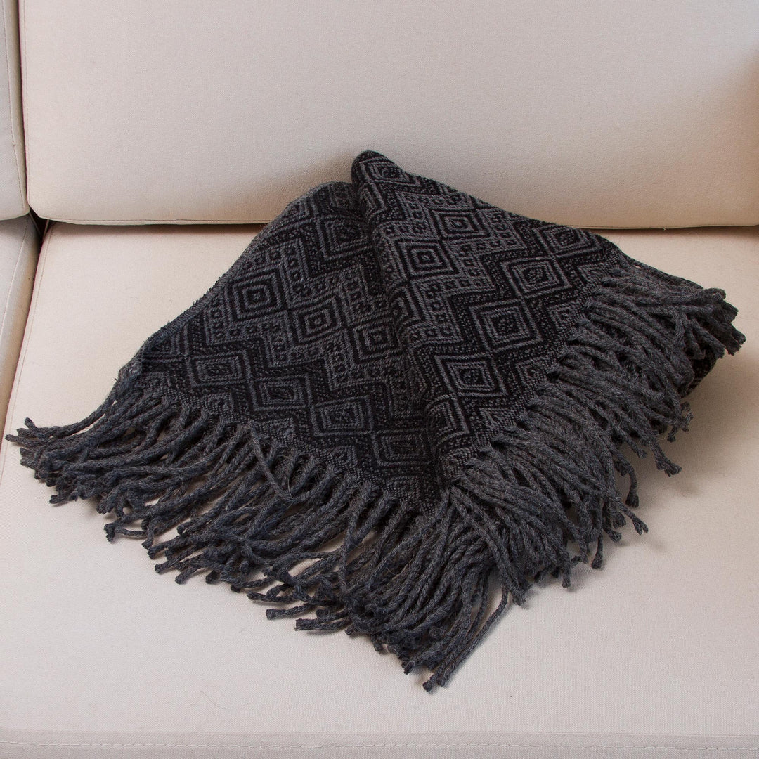 Throw Blanket with Diamond Motifs in Smoke and Black - Smoky Black Diamonds