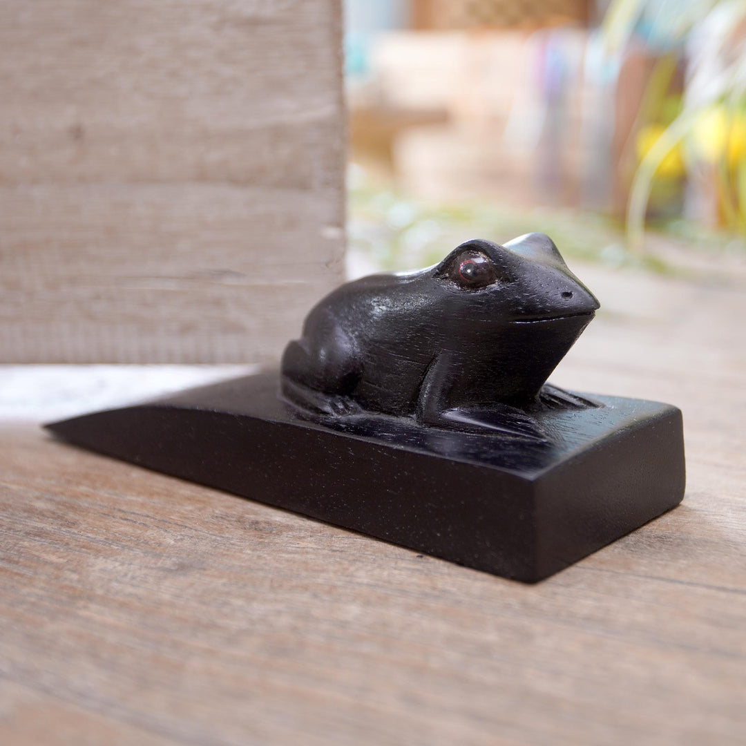 Helpful Toad in Black