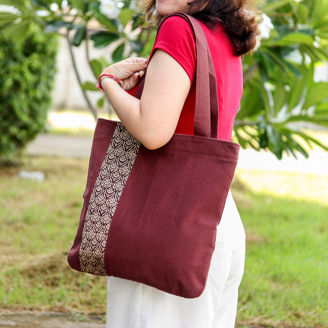 Tote Bag in Brown Cotton with Cream Embroidery - Chiang Mai Blossom