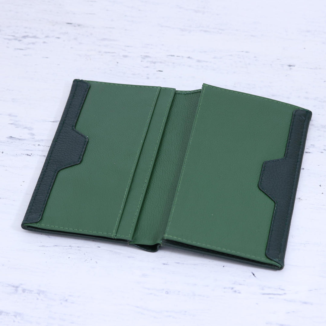 Ivy Green Pebbled Leather Bi-Fold Wallet from India - Forest Grandeur