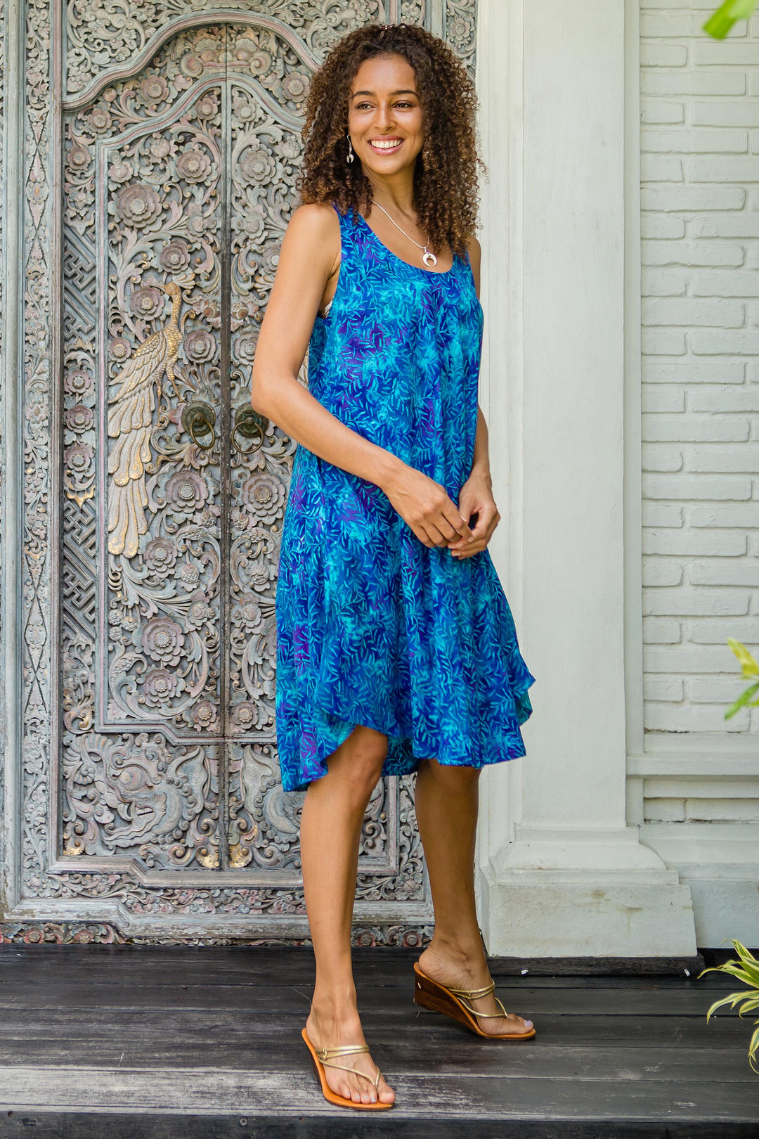 Leafy Blue Groove