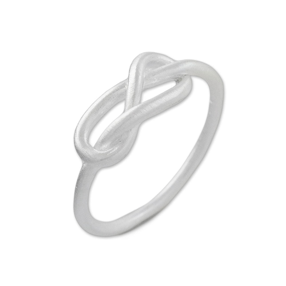 Gleaming Knot
