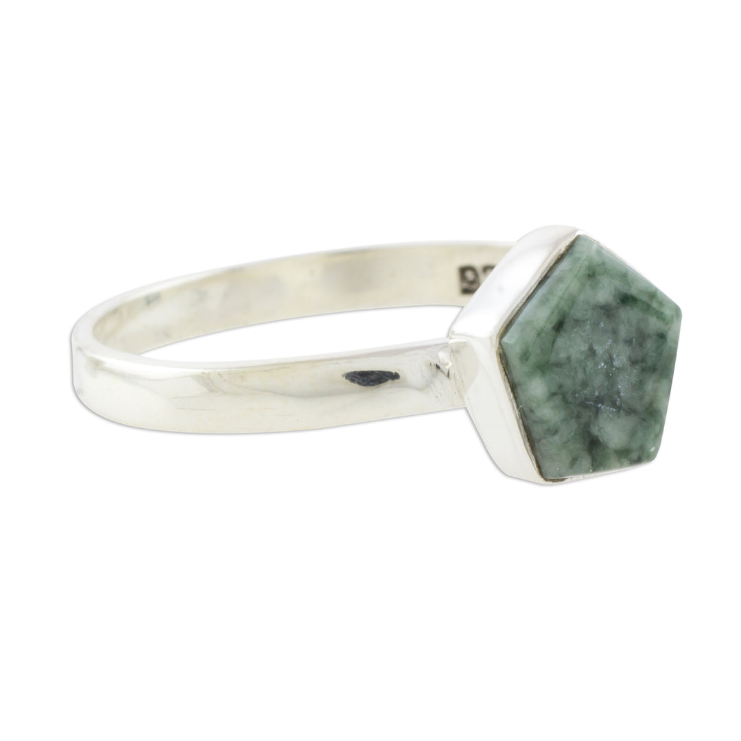 Striking in Light Green