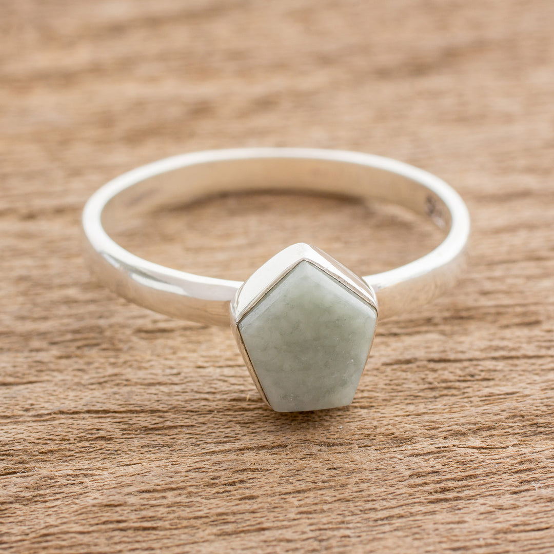 Striking in Pale Green