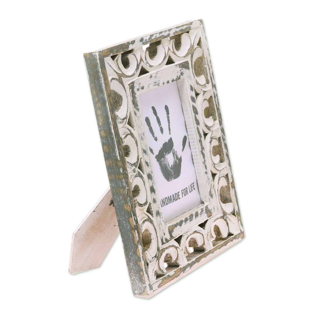 4x6 Distressed Ornate Mango Wood Cream Photo Frame - Royal Archway