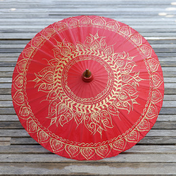 Motifs on Red