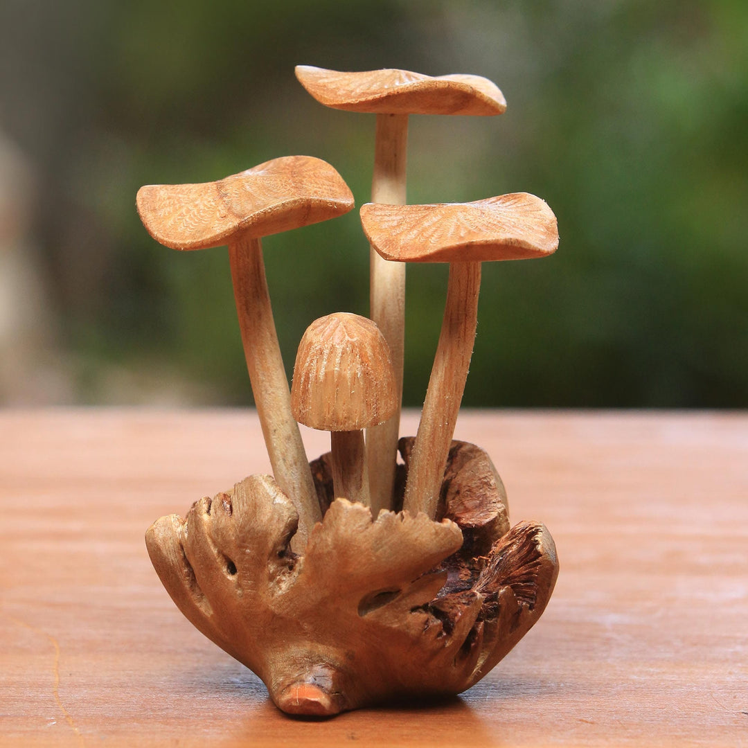 Jempinis and Benalu Wood Mushroom Figurine (4.5 in.) - Majestic Mushroom