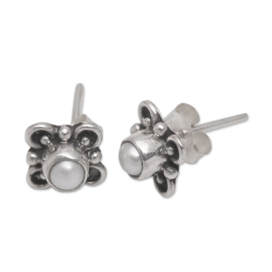 Loop Motif Cultured Pearl Stud Earrings from Bali - Cute Glow