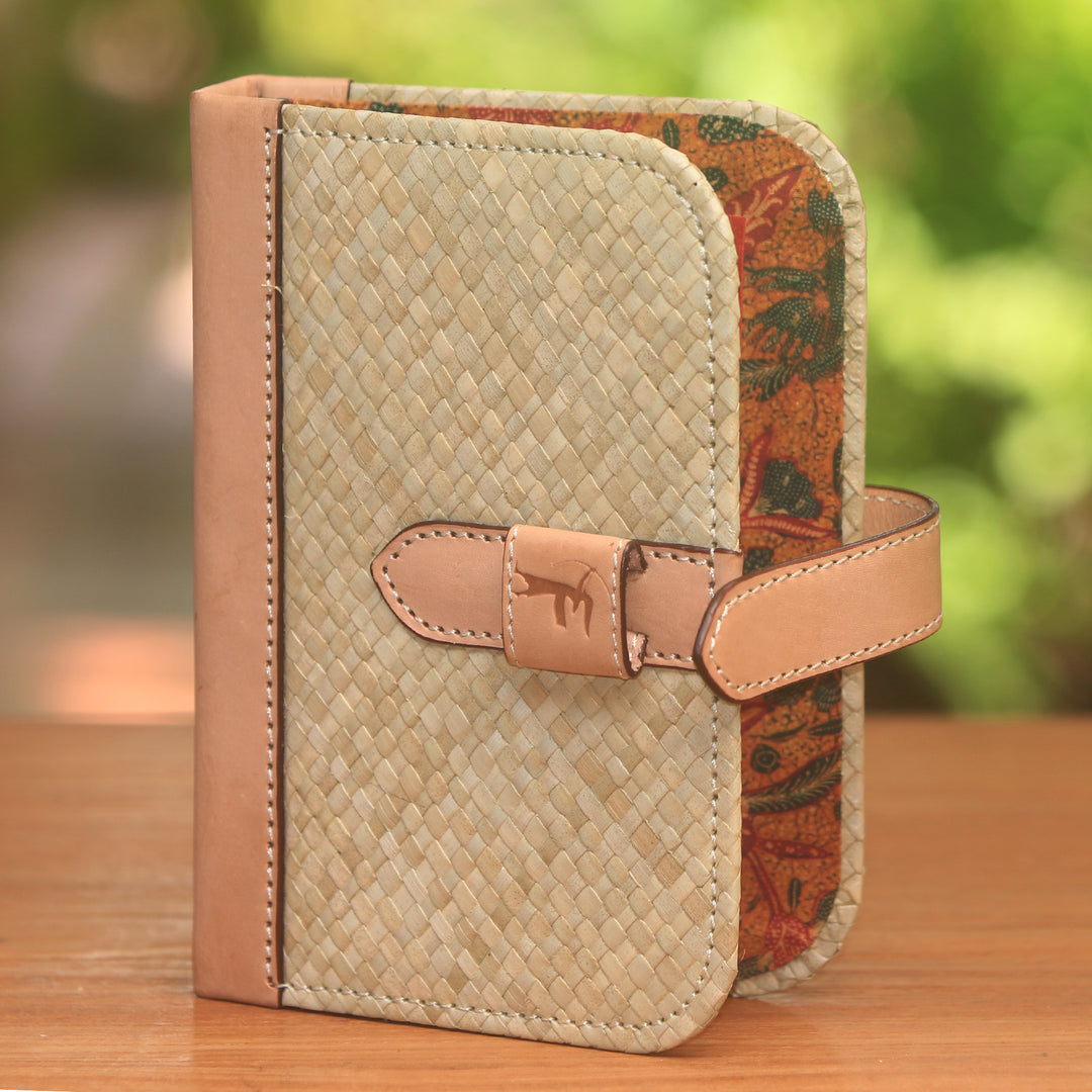 Beige Woven Pandanus Leaf Six-Ring Binder for Journal - Archer's Mark