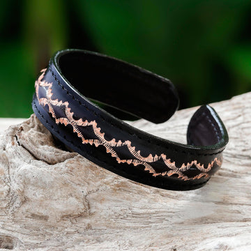 Thai Pattern in Black