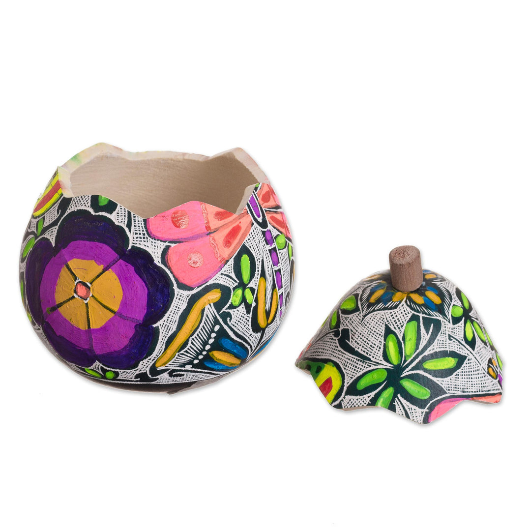 Butterfly Motif Gourd Decorative Jar from Peru - Vibrant Butterflies