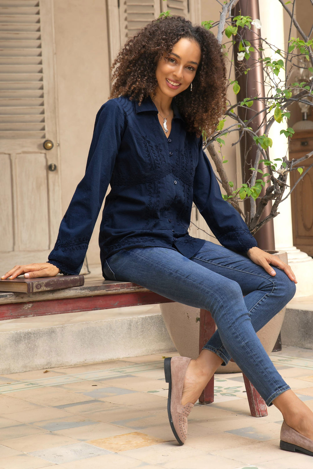 Lily of Incas in Navy
