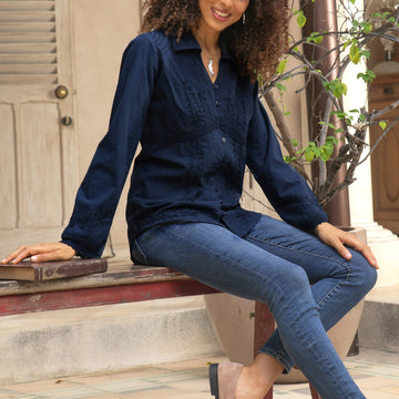 Lily of Incas in Navy