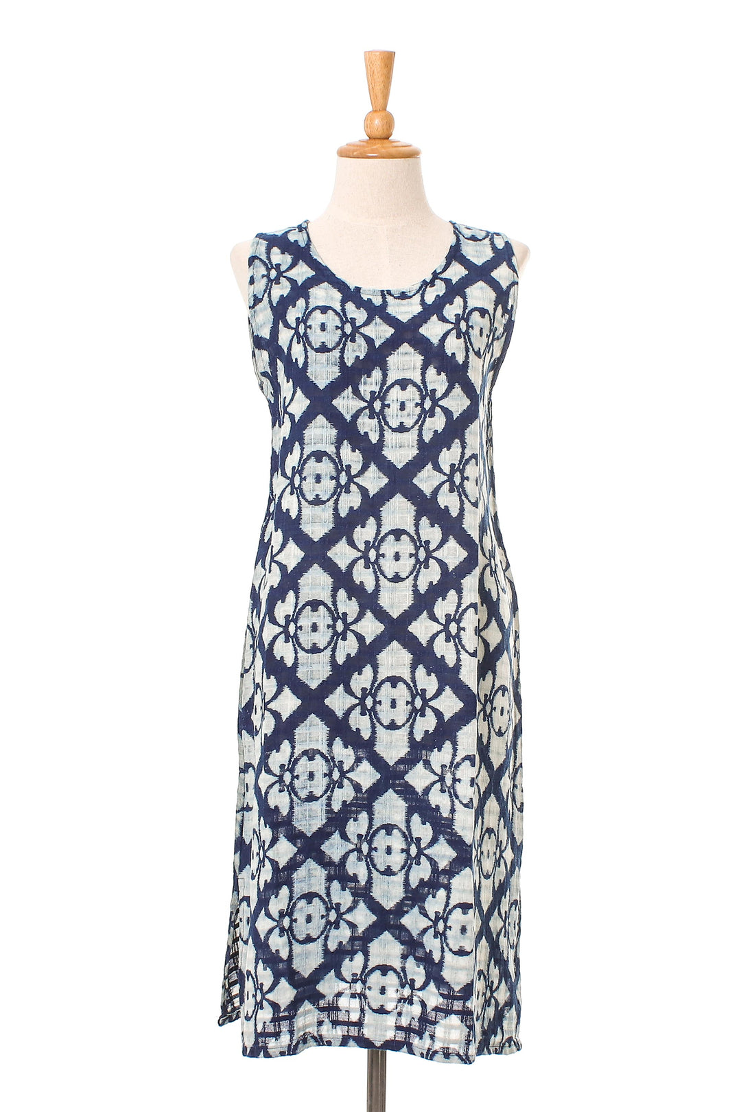 Printed Cotton Sleeveless Shift in Navy and Off-White - Cool Vacation