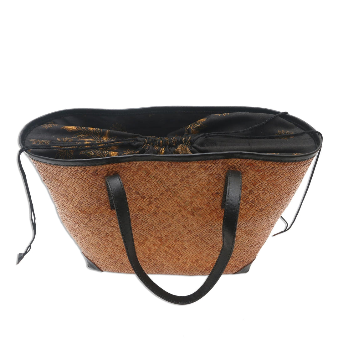 Handwoven Brown Rattan Handbag with Black Leather - Classic Contrast