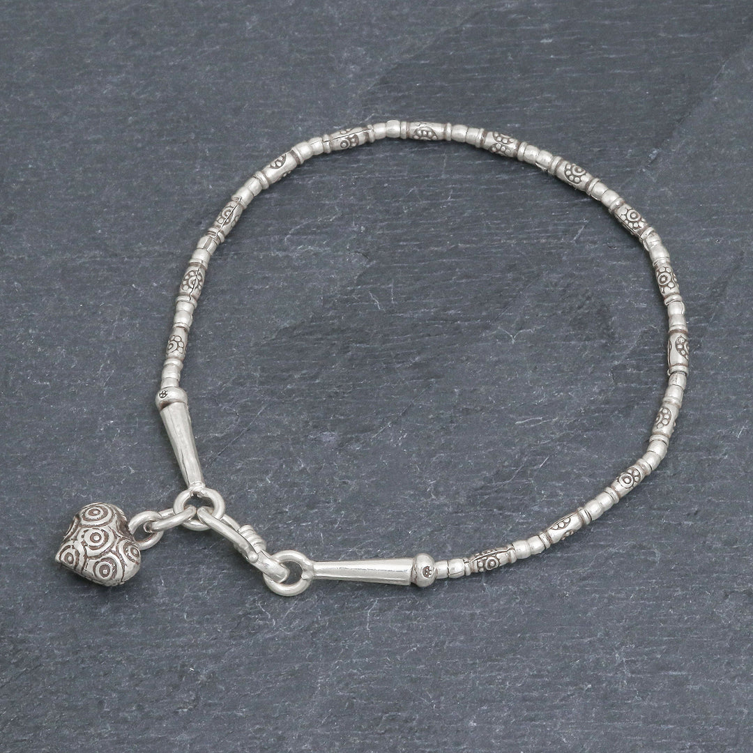 Silver Link Bracelet with Heart Charm from Thailand - Honest Heart