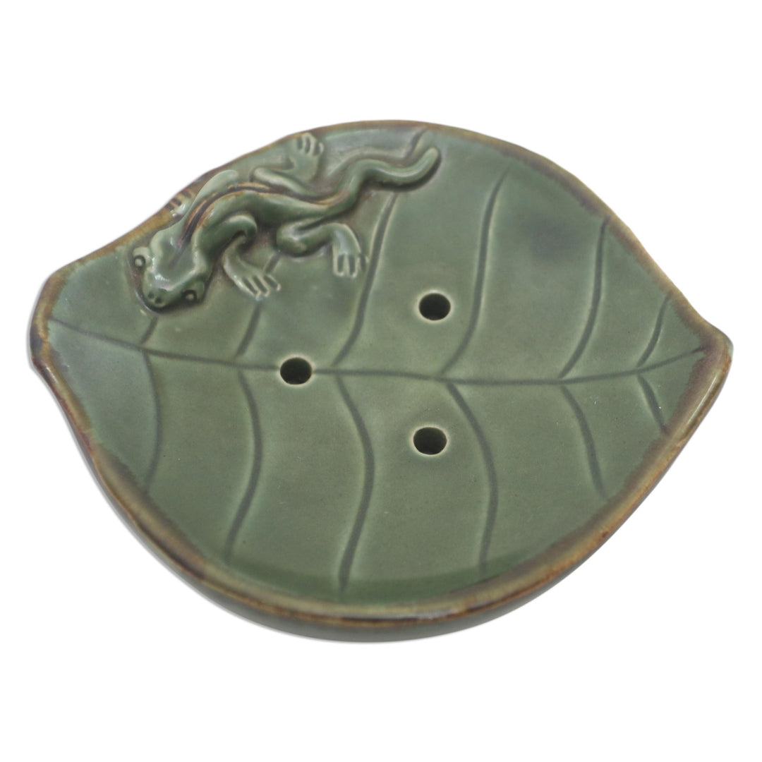 Ceramic Leaf Soap Dish with Gecko Decoration - Gecko Home