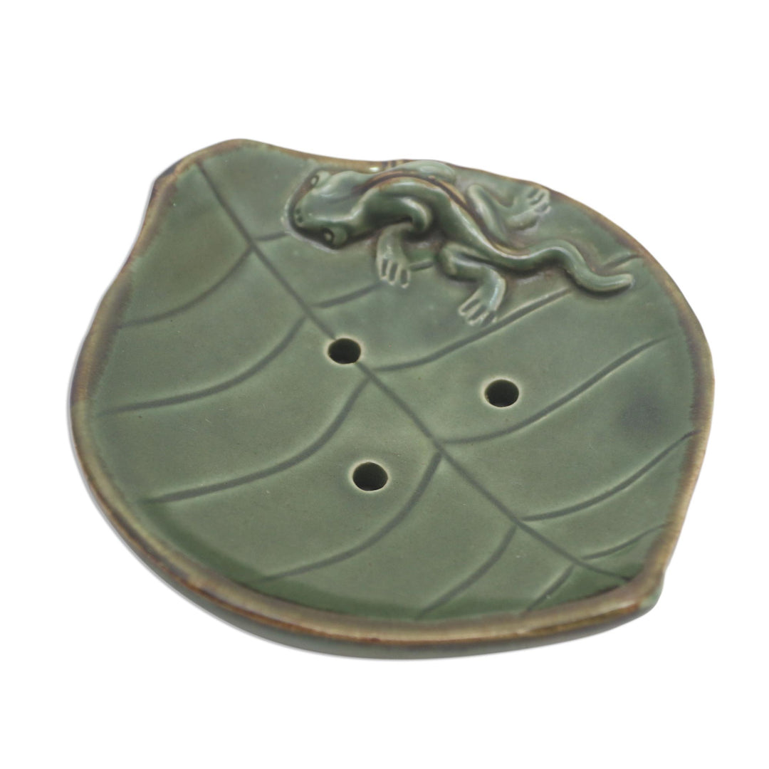 Ceramic Leaf Soap Dish with Gecko Decoration - Gecko Home