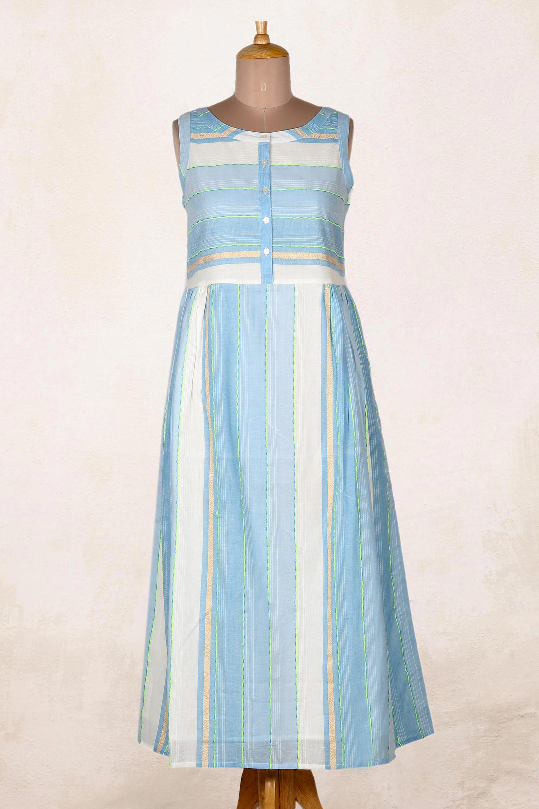 Horizon in Blue