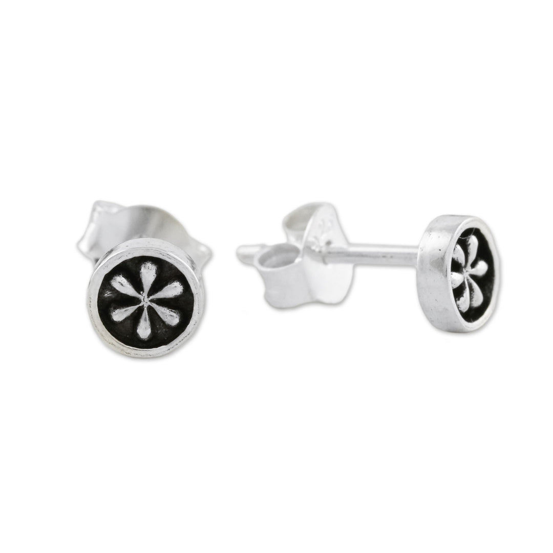 Petite Floral Sterling Silver Stud Earrings from Thailand - Daisy Circles