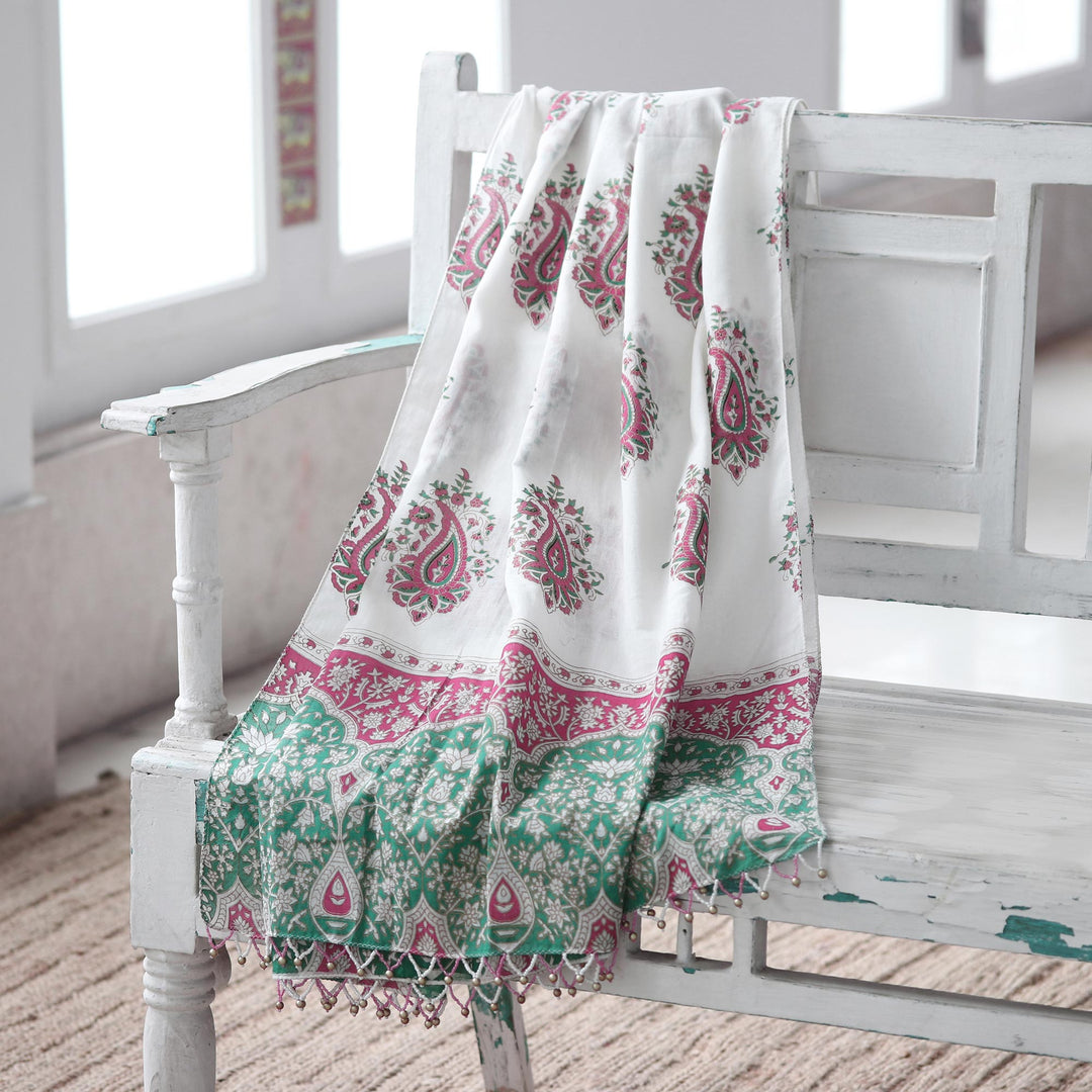 Block-Printed Paisley-Motif Cotton Shawl - Contrasting Paisley