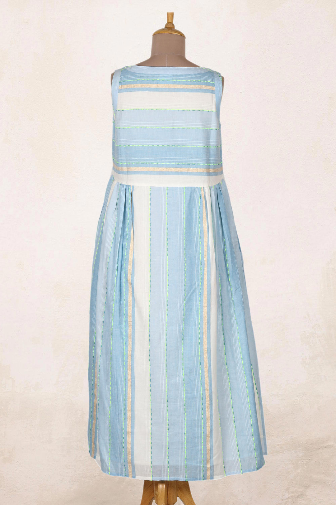 Horizon in Blue