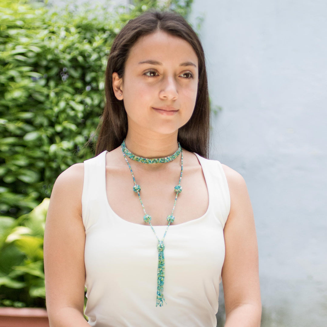 Tassel Necklace in Turquoise and Green - Tricolor Illusion