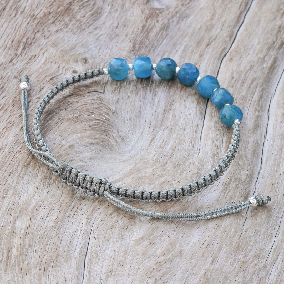 Macrame Apatite Pendant Bracelet - Play it Cool